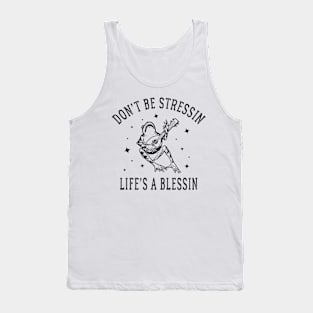 don't be stressin life's a blessin - frog playing mandolin Tank Top